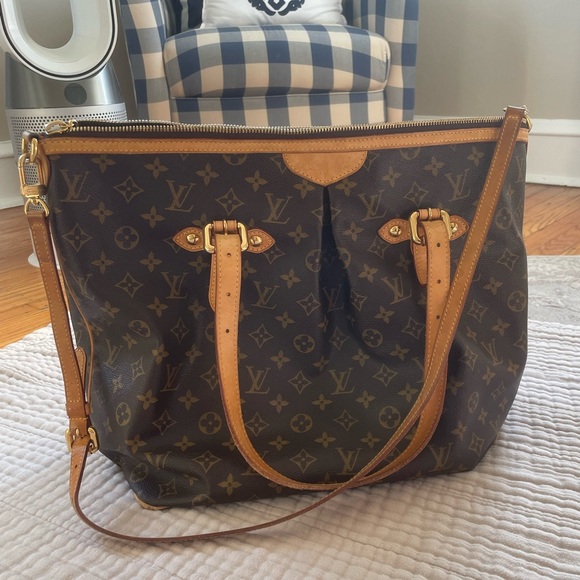 Authentic Louis Vuitton Monogram Palermo GM - Picture 1 of 7